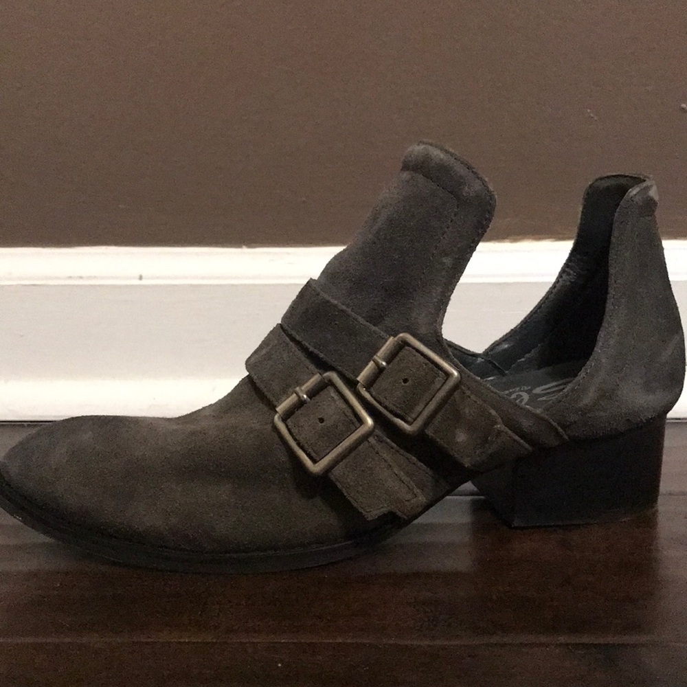 Sbicca Grey booties Forager